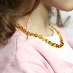 Gintariniai vaikiški karoliai