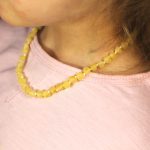 Gintariniai vaikiški karoliai