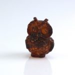 Natūralaus gintaro pelėdos figūrėlė