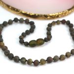 vaikiški gintaro karoliai