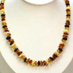 Natūralūs, spalvoti gintariniai karoliai, ilgesni