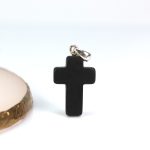 Gintarinis pakabukas juodas kryželis