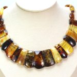 Prabangi natūralaus Baltijos gintaro koljė