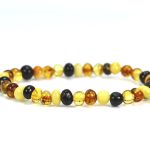 Spalvota, natūralaus Baltijos gintaro apyrankė