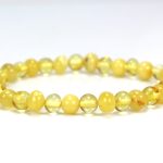 Spalvota, šviesi, natūralaus Baltijos gintaro apyrankė