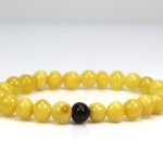 Gintarinė apyrankė