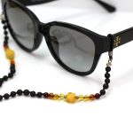 Gintarinė akinių grandinėlė