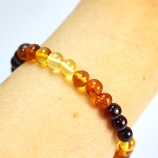 Gintarinė apyrankė