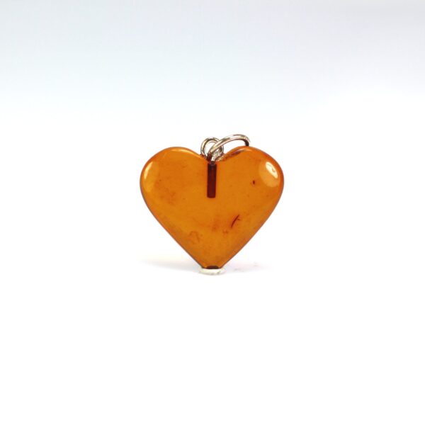 Gintarinis pakabukas širdelė