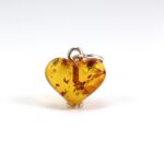 Gintarinis pakabukas širdelė