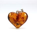 Gintarinis pakabukas širdelė