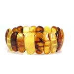 Gintarinė apyrankė