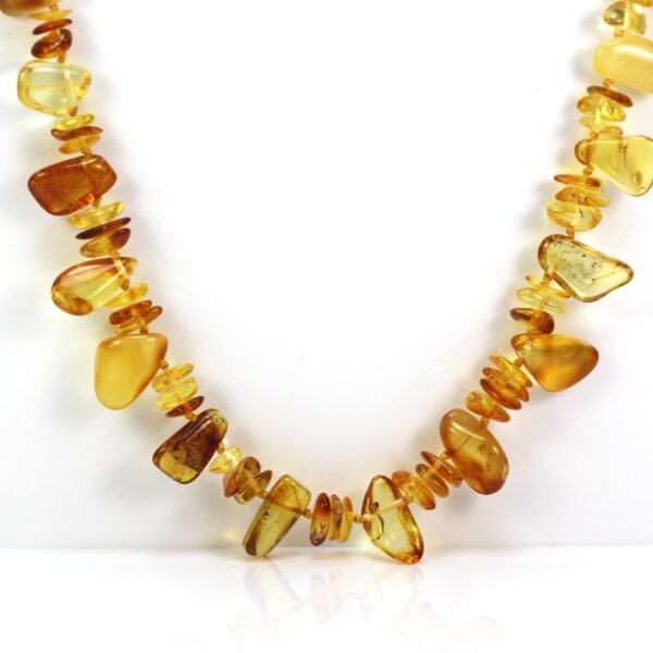 gydomieji gintaro karoliai