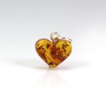 Gintarinis pakabukas širdelė