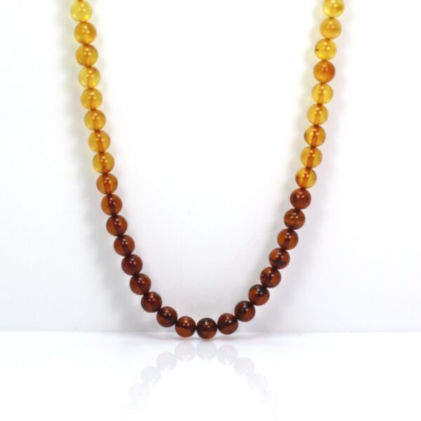 Gintariniai karoliai