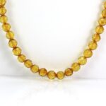 Gintariniai karoliai