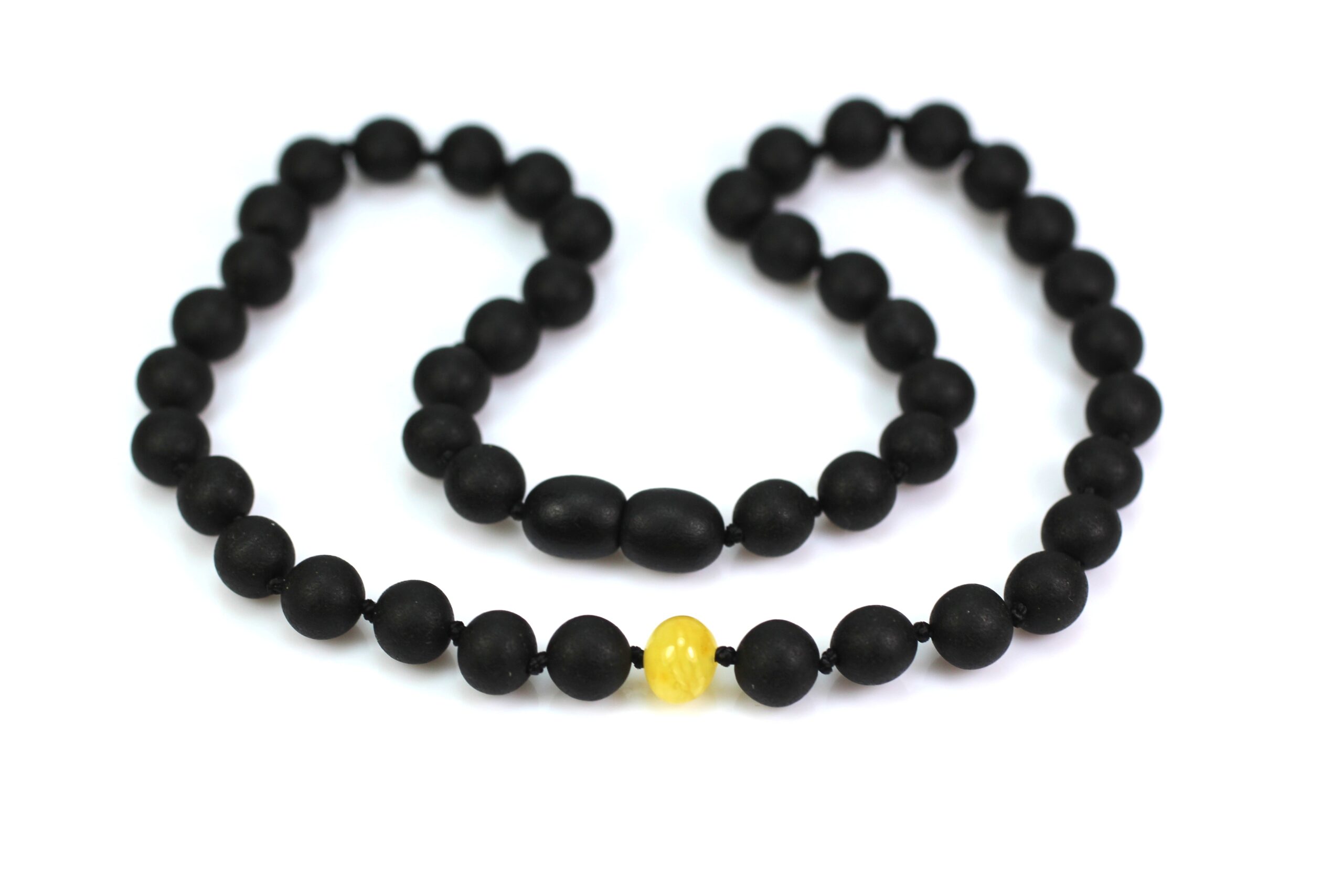 IMG_0776 Juodo gintaro karoliai vaikams