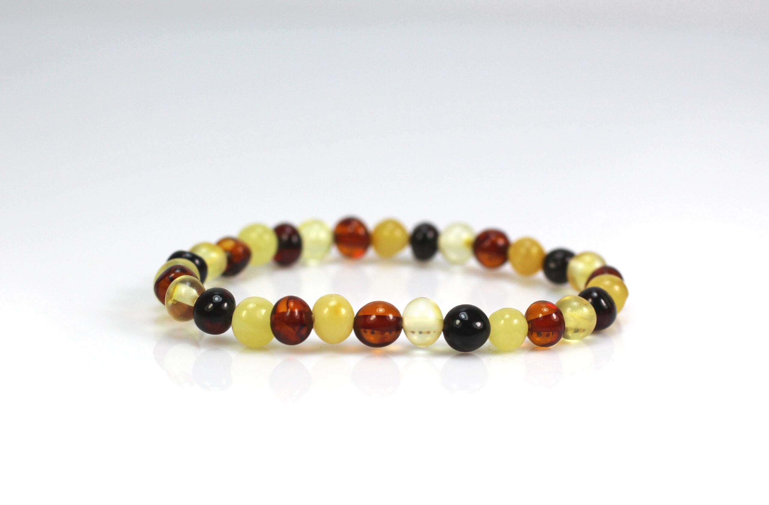 IMG_0800 Gintarinė vaikiška apyrankė