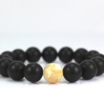 Juodo gintaro apyrankė