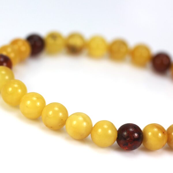 Gintarinė apyrankė