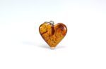 Gintarinis pakabukas širdelė