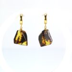 Kabantys Baltijos gintaro auskarai