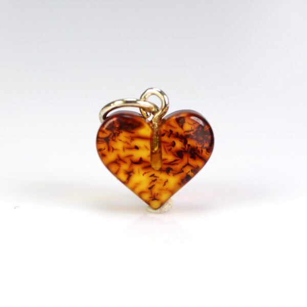 Gintarinis pakabukas širdelė