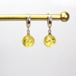 Kabantys Baltijos gintaro auskarai