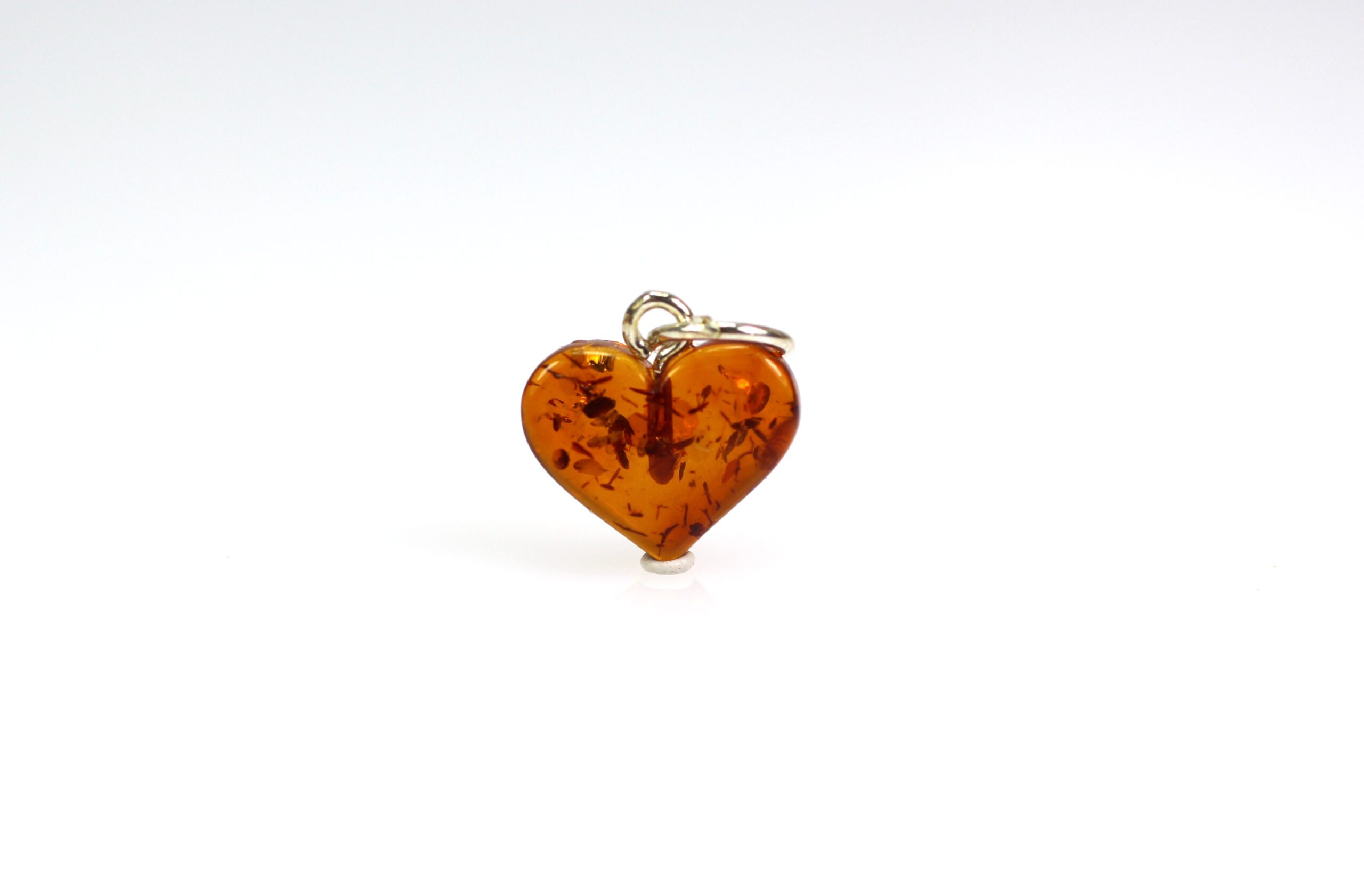 IMG_1319 Gintarinis pakabukas širdelė