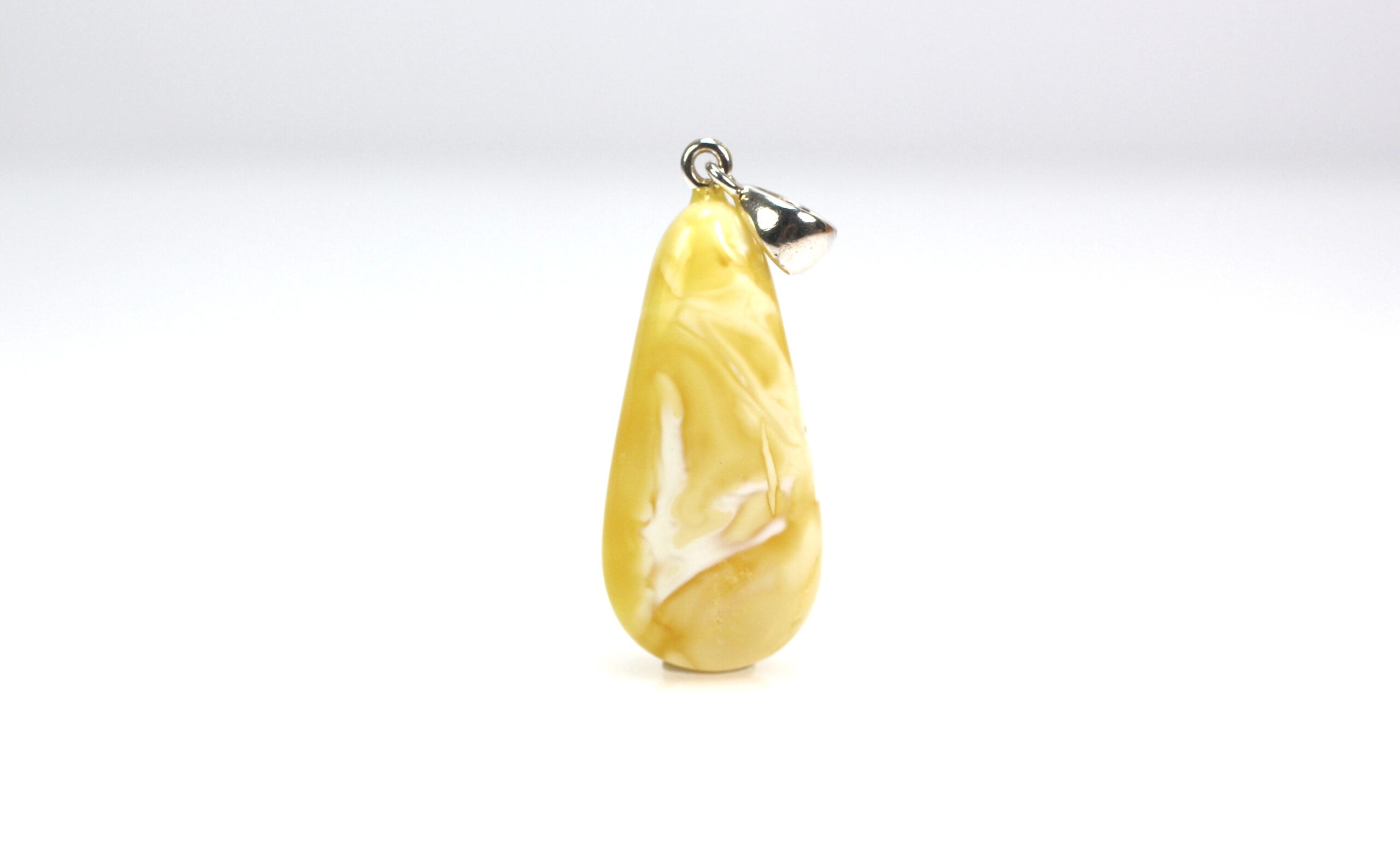 IMG_1848 gintariniai papuošalai