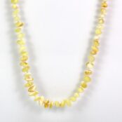 Gintariniai karoliai