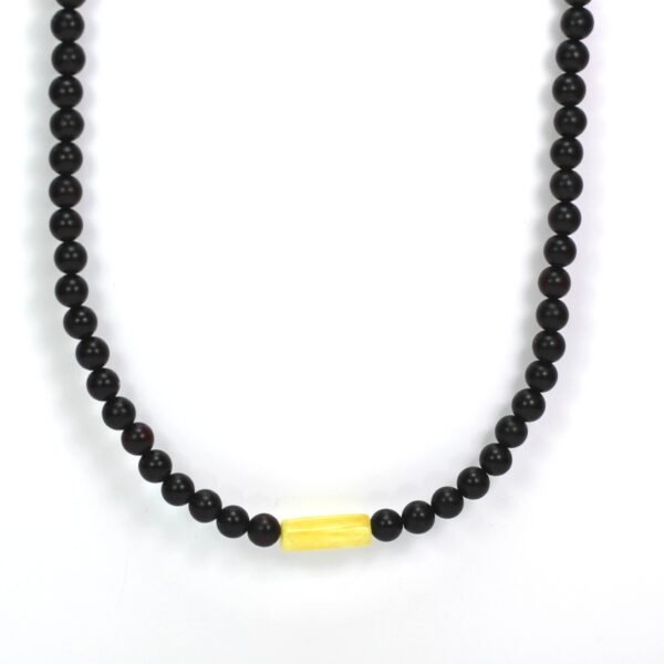 Gintariniai karoliai