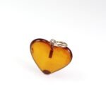 Gintarinis pakabukas širdelė