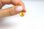 Amber pendant heart shape, small - Image 2